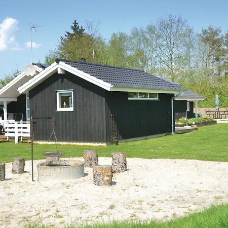 Semesterbostad Solbaervangen V *